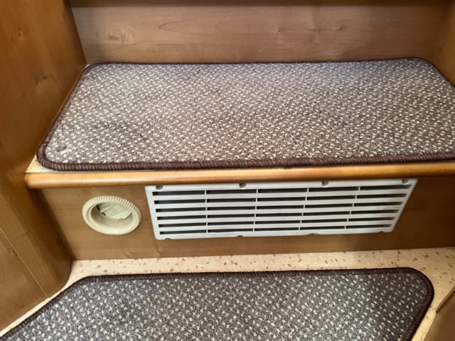 1385791-46 Motorhome Rapido 966M Mercedes-Benz Sprinter 316 CDI -05