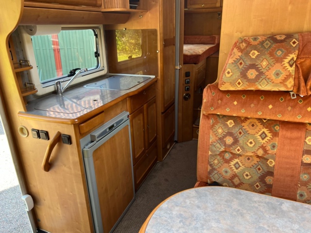 1385791-49 Motorhome Rapido 966M Mercedes-Benz Sprinter 316 CDI -05