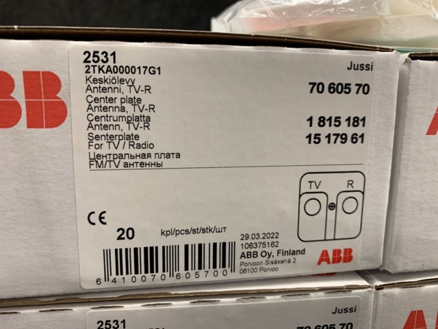 1392425-2 Ca 185 st Centrumplattor ABB antenn a-vit, 7060570