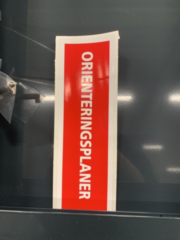 1392426-8 OR-skåp A3 smal brandlås, grå