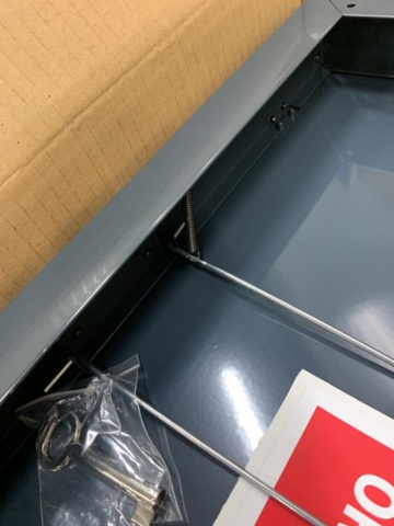 1392426-9 OR-skåp A3 smal brandlås, grå