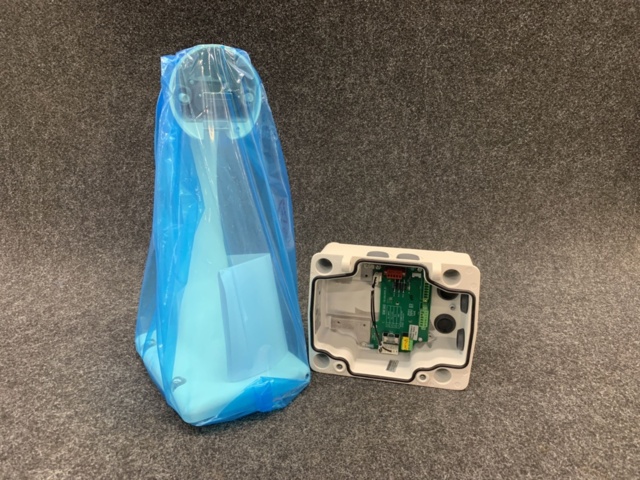 1392431-2 Väggarmsfäste med nätdelsbox, Bosch VG4-A-PA0