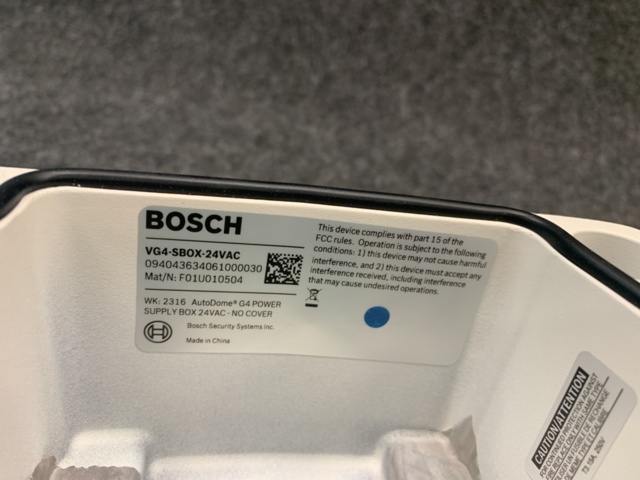 1392431-13 Väggarmsfäste med nätdelsbox, Bosch VG4-A-PA0