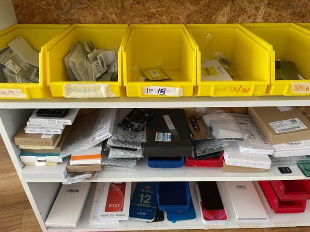 1364902-5 Mobile spare parts