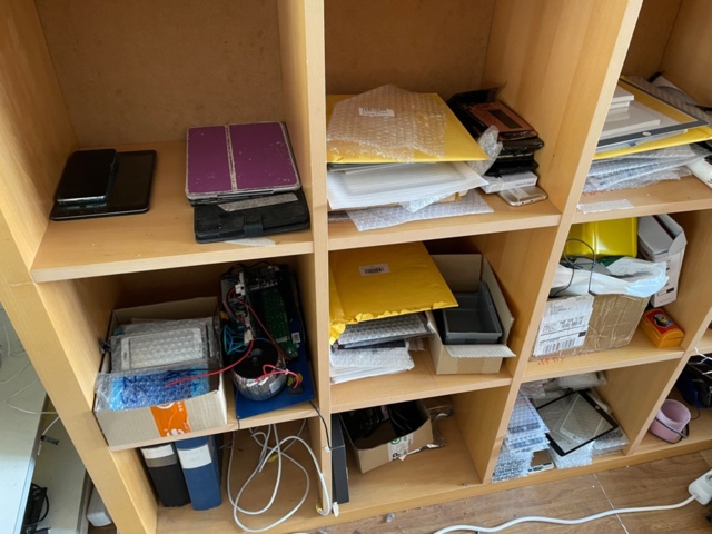 1364903-3 Mobile and iPad spare parts