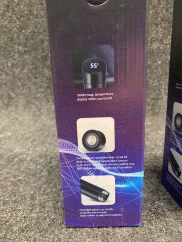 1392914-4 2 st Termomuggar med LCD-display för temperatur