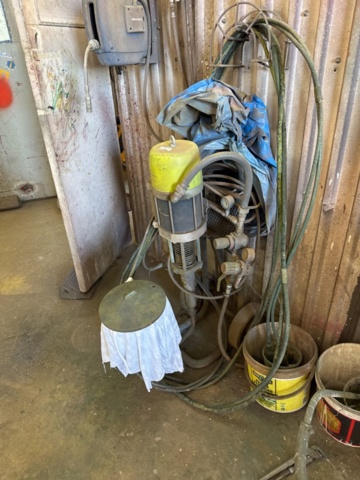 1321845-2 Kremlin Reason 40-25 och färgspruta