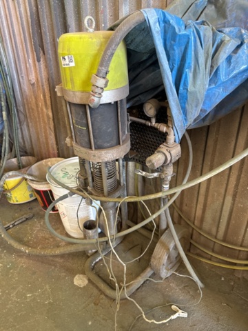 1321846-4 Kremlin Reason 40-25 & Grund färgspruta