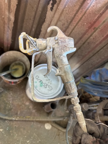 1321846-8 Kremlin Reason 40-25 & Grund färgspruta