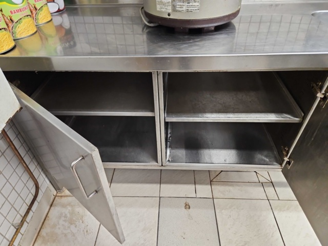 1388619-3 Stainless steel bench with sink, shelves, rice cooker