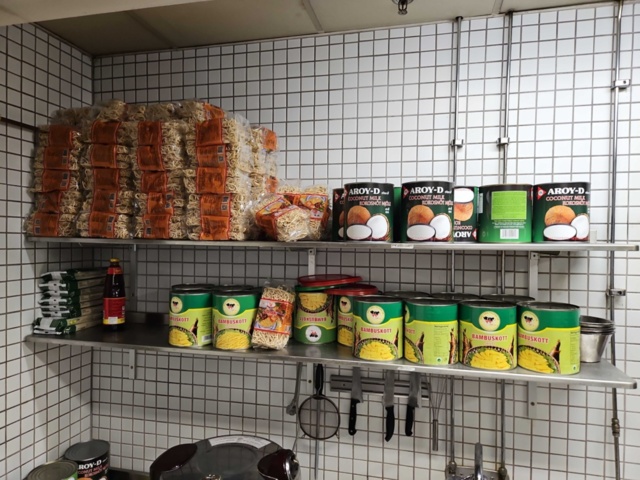 1388619-5 Stainless steel bench with sink, shelves, rice cooker