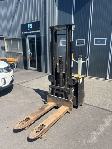 1384481-1 Truck Caterpillar NSP12N2I -2019