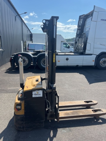 1384481-6 Truck Caterpillar NSP12N2I -2019