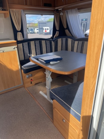 1394358-9 Caravan Adria Mobil Classica 663 UK Adria -2007