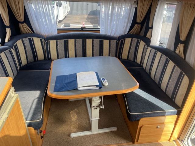 1394358-10 Caravan Adria Mobil Classica 663 UK Adria -2007