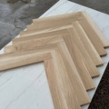1394368-1 Solid herringbone parquet in Oak, 220 sq m.