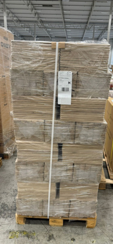 1394368-6 Solid herringbone parquet in Oak, 220 sq m.