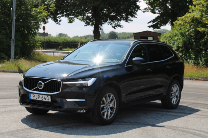 1391989-1 Volvo XC60 B4 AWD Geartronic, 197hp, 2022