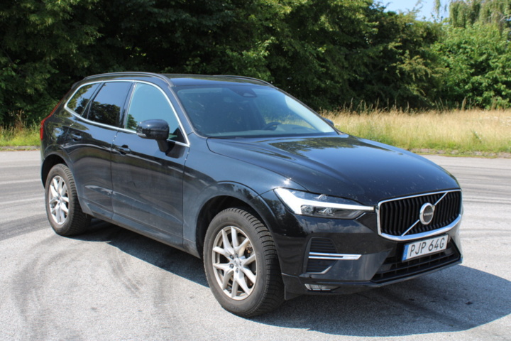 1391989-7 Volvo XC60 B4 AWD Geartronic, 197hp, 2022