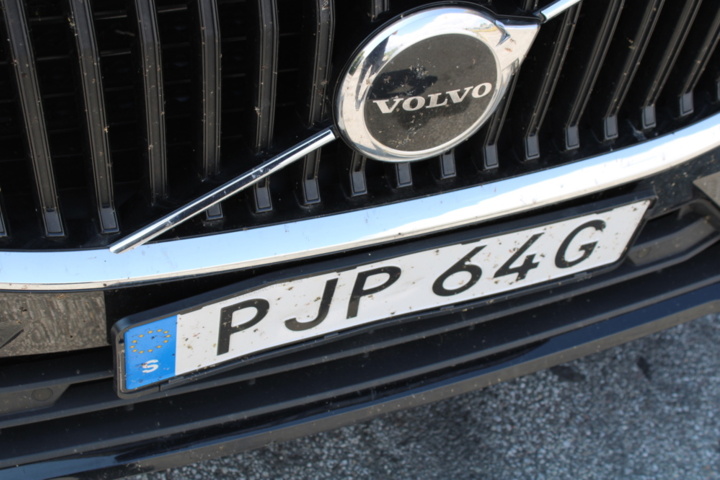 1391989-9 Volvo XC60 B4 AWD Geartronic, 197hp, 2022