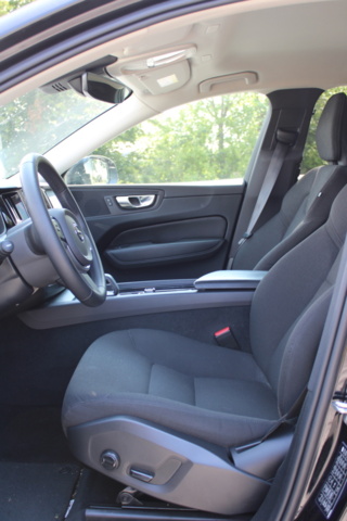 1391989-12 Volvo XC60 B4 AWD Geartronic, 197hp, 2022