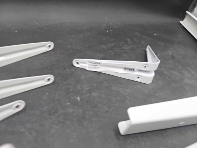 1394389-5 Wall bracket, 13 pcs, Habo & Bårebo, white metal