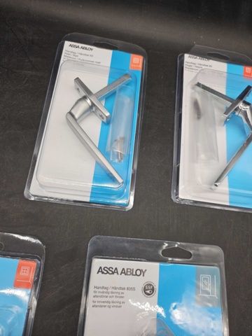 1394399-4 Door handles & cylinders – ASSA