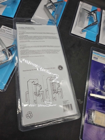 1394399-12 Door handles & cylinders – ASSA