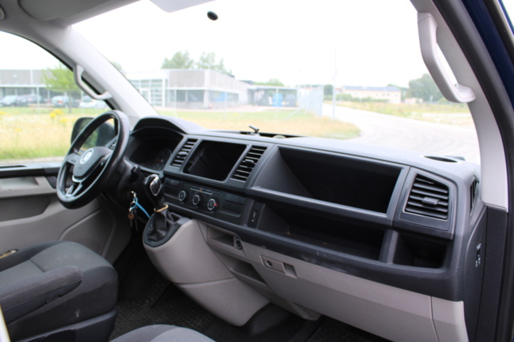 918848-17 Volkswagen Transporter T30 2.0 TDI DSG Sequential, 140hp, 2016