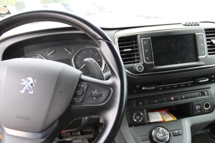 918847-12 Peugeot Expert 2.0 BlueHDi, 177hp, 2019 (Repair item)