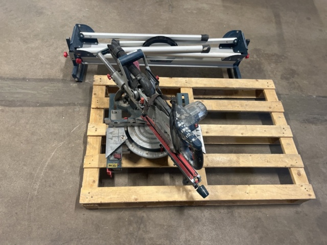 1325791-1 Kap- och gersåg med sågbord - Bosch GCM 8 SJL