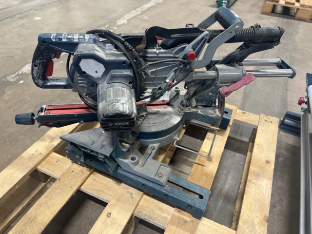 1325791-3 Kap- och gersåg med sågbord - Bosch GCM 8 SJL