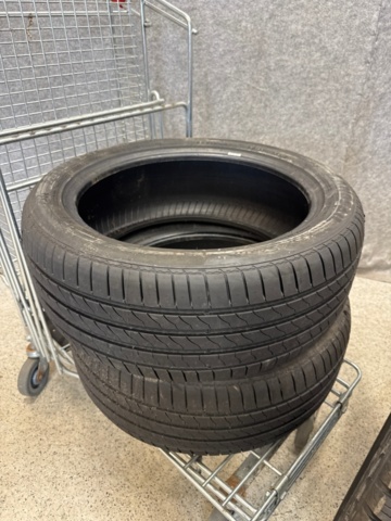 1388645-4 MS däck nya 215/70R 15c, sommardäck 2st nya 235/45 ZR18