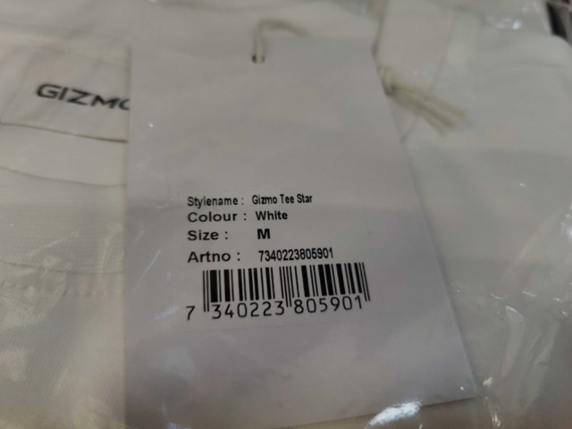 1392967-6 9 st T-shirts Gizmo, Strl M