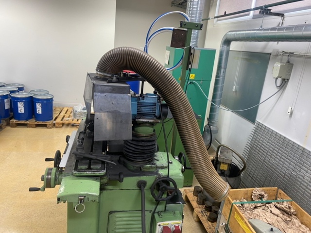 1395191-8 Verktygsslip Makino C-40B