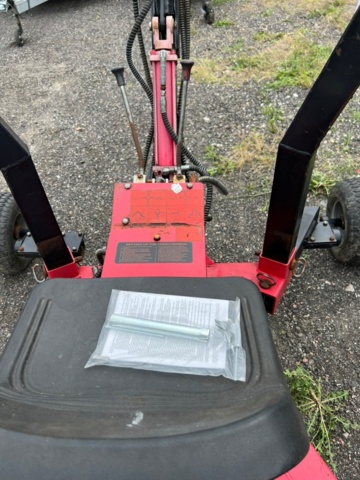 1395228-13 Minigrävare till ATV