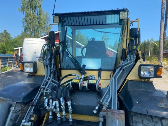 1395305-14 Loader Wille 655 V -2000