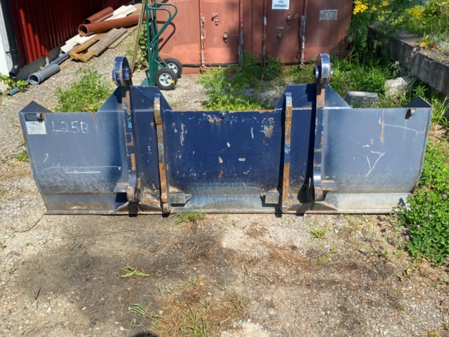 1395305-38 Loader Wille 655 V -2000