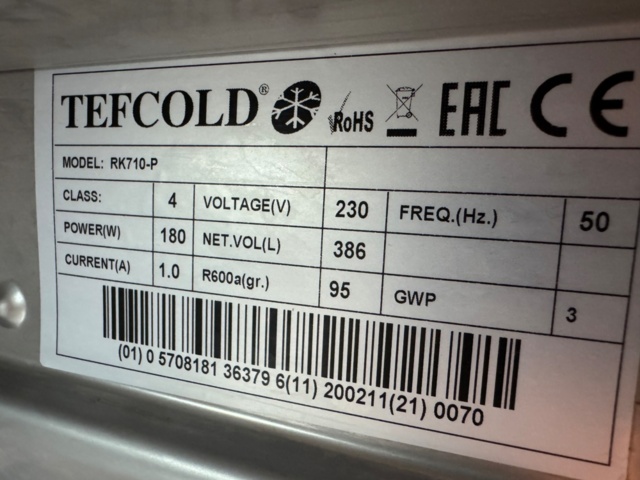 1199544-4 Refrigerator on wheels – TEFCOLD RK710-P