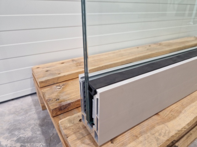 1396068-13 Glasräcken 18 meter