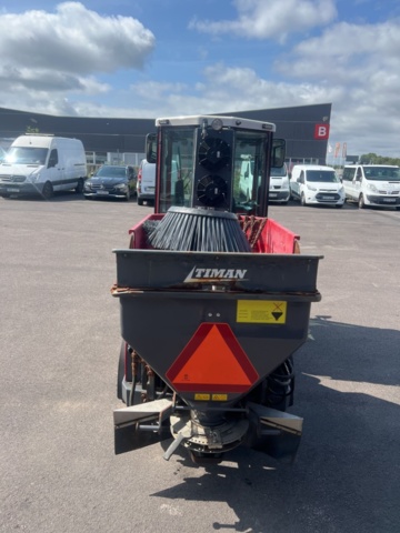 1351289-6 Redskapsbärare med hetvattentvätt och tillbehör - Timan 3400