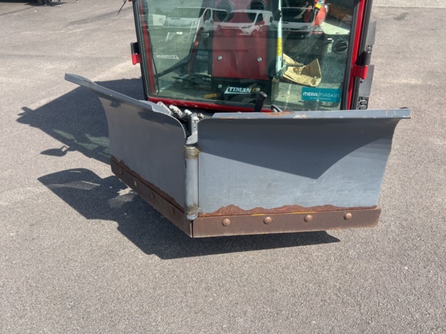 1351289-10 Redskapsbärare med hetvattentvätt och tillbehör - Timan 3400