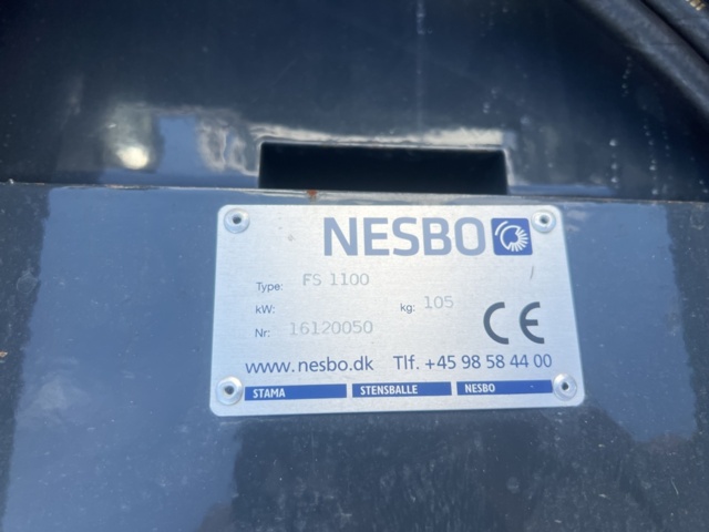 1351289-27 Redskapsbärare med hetvattentvätt och tillbehör - Timan 3400