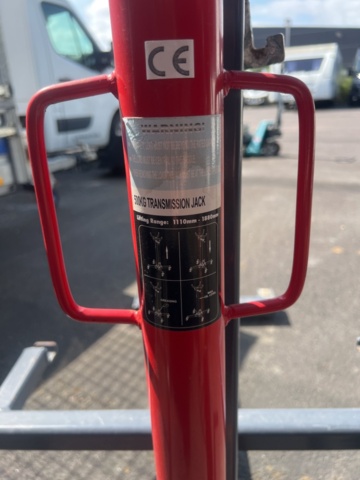 1351289-30 Redskapsbärare med hetvattentvätt och tillbehör - Timan 3400