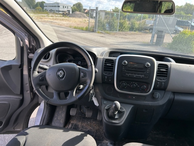 918851-15 Renault Trafic Kombi 2.7t 1.6 dCi Manuell, 125hk, 2016 (LGO456)