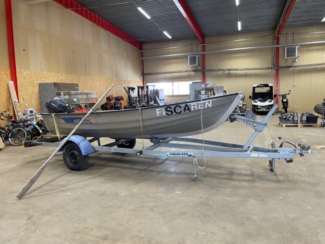 1396181-1 Motorbåt i aluminium med trailer - Linder 440 Fishing