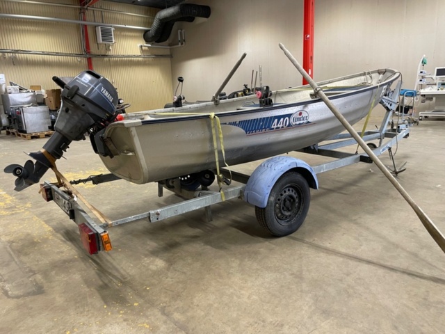 1396181-6 Motorbåt i aluminium med trailer - Linder 440 Fishing