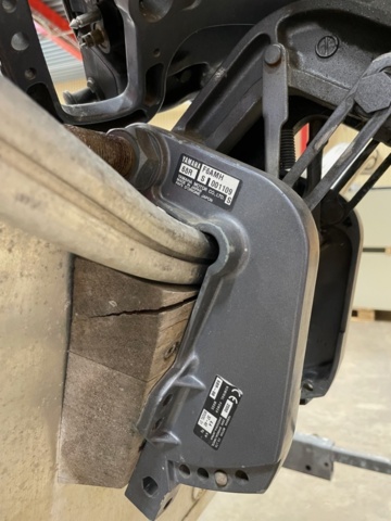 1396181-9 Motorbåt i aluminium med trailer - Linder 440 Fishing