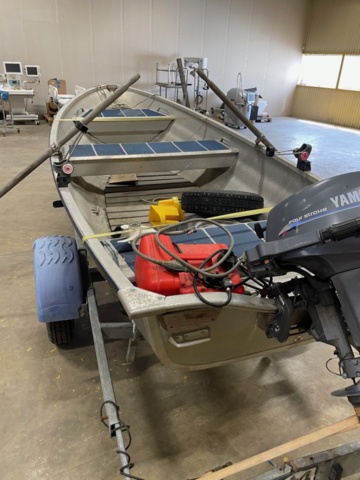 1396181-11 Motorbåt i aluminium med trailer - Linder 440 Fishing