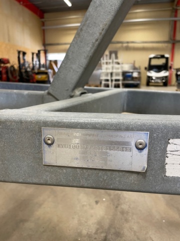 1396181-15 Motorbåt i aluminium med trailer - Linder 440 Fishing